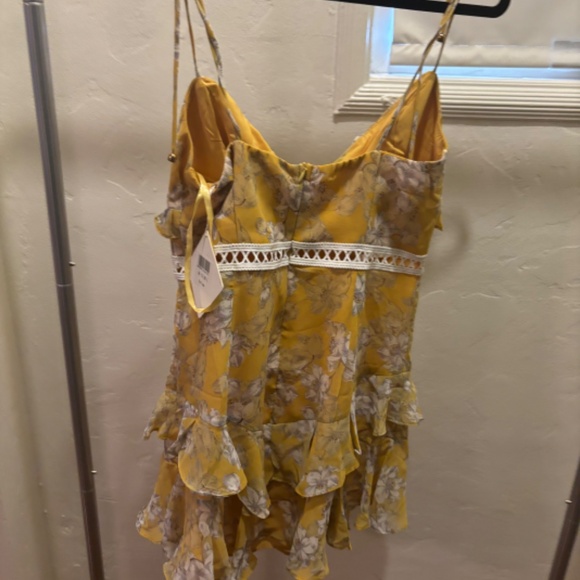 Selfie Leslie Yellow floral sundress - Picture 5 of 6